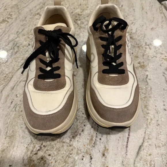 Tory Burch Good Luck Trainer size 9 - Picture 2 of 6